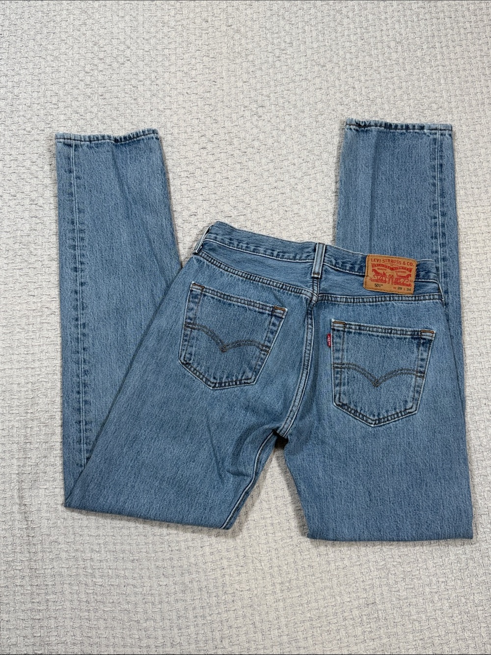 Mens Levi’s 501 Jeans The Original Button Fly Straight Leg 2021 Size 29x 34